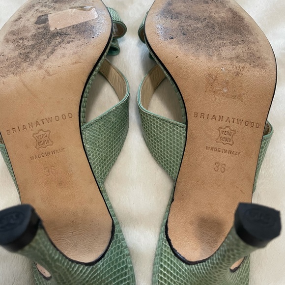 Brian Atwood slip on heels with bow - Picture 6 of 9